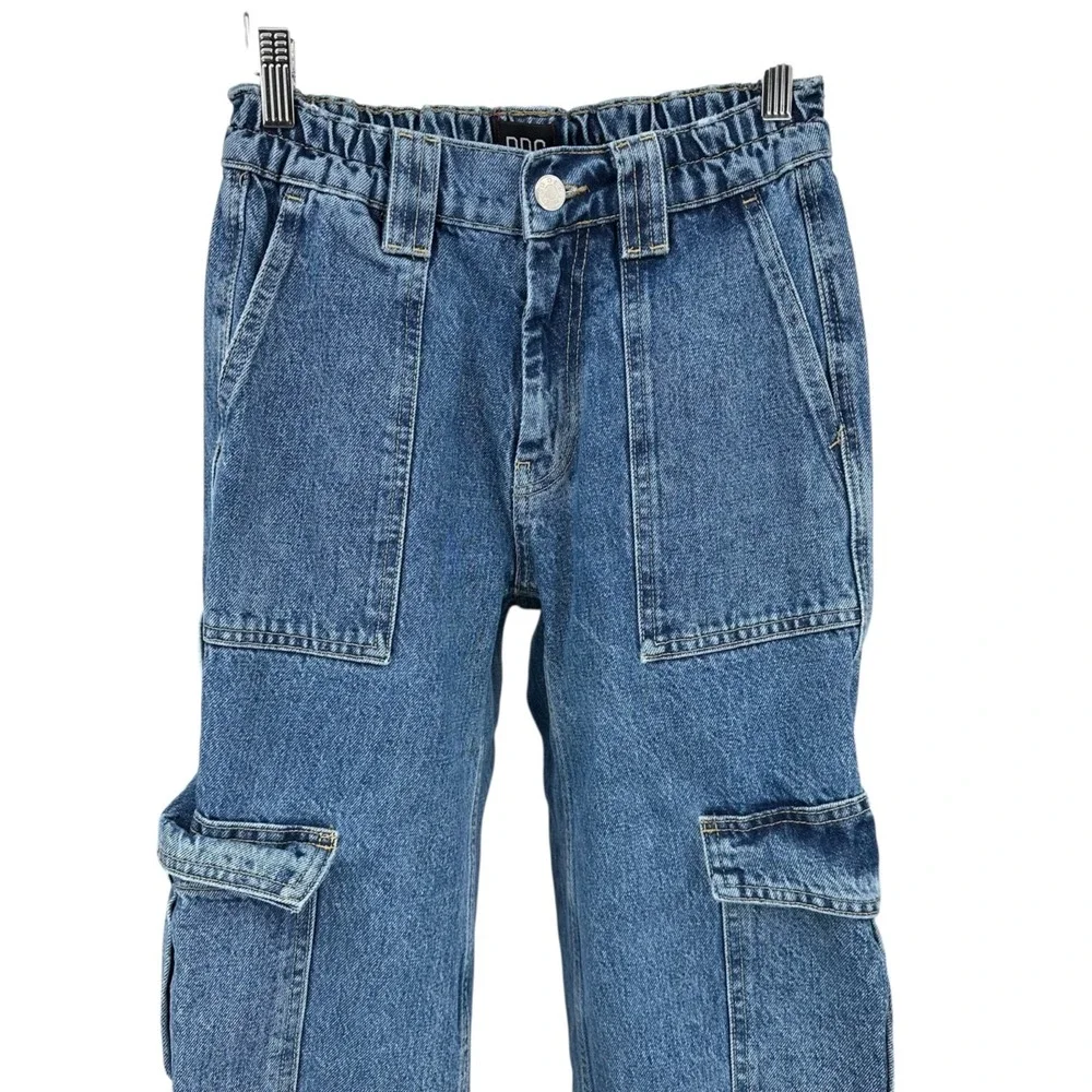 URBAN OUTFITTERS BDG Women's Size 24 Skate Jean Stonewash Blue Denim Jeans - Picture 2 of 11